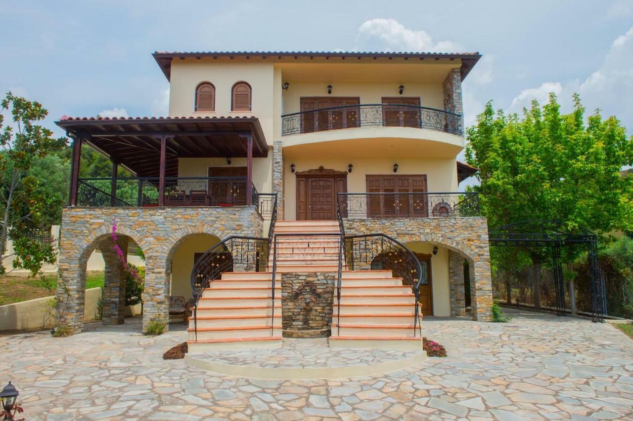 Villa Anna Nea Skioni Buitenkant foto