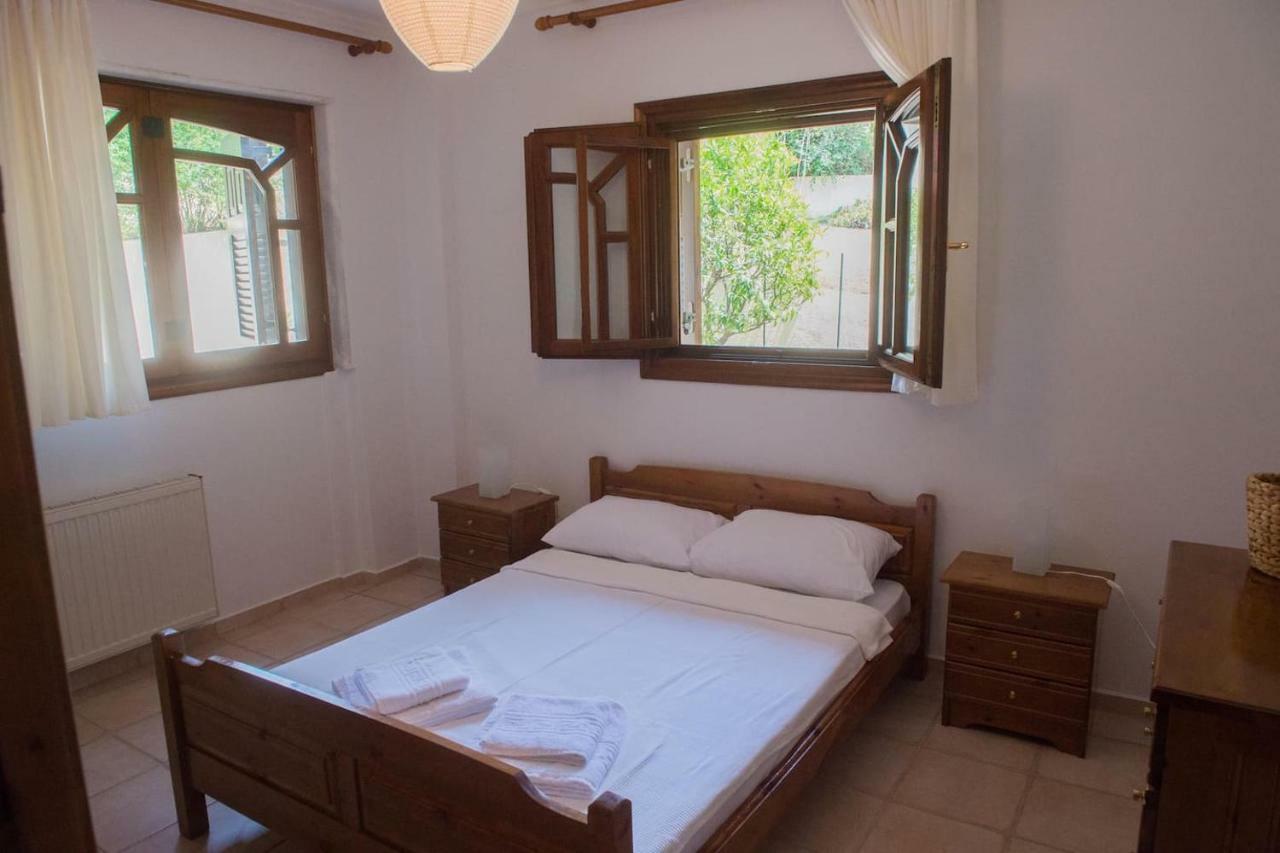 Villa Anna Nea Skioni Buitenkant foto